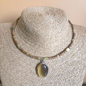 Oval Stone With Stretchy Beaded No Clasp Necklace